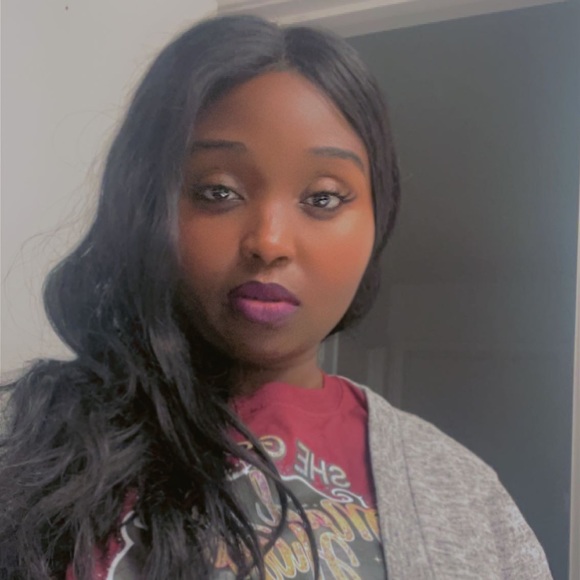 Meet your Posher, Clara - Picture 2 of 2